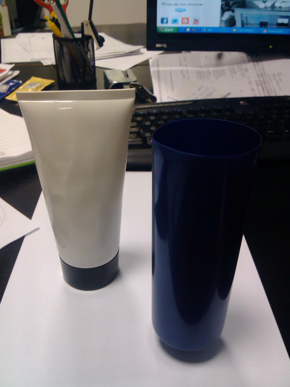 ultrasonic tubes sealing machine samples for tubes Marina Dimitrov ultraskaņas cauruļu blīvēšanas mašīna.jpg