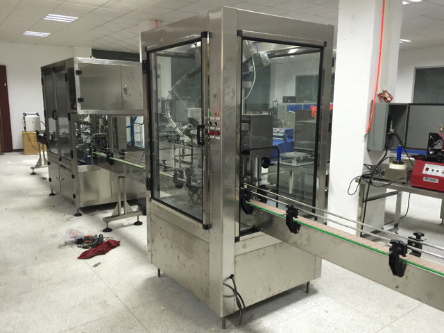 skārienekrāns iepildīšanas mašīnai.jpg