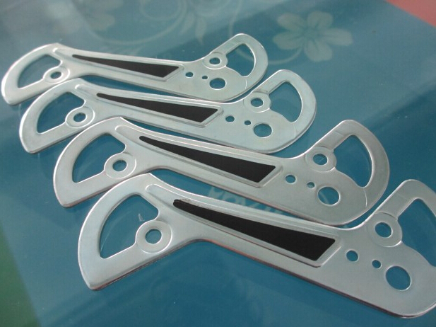 Iztekas maisiņi Plastmasas maisiņu marķēšanas mašīna daļēji automātiska plakanai virsmai