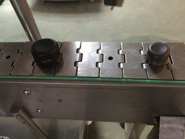 lentes uzmavu marķēšanas mašīna.jpg