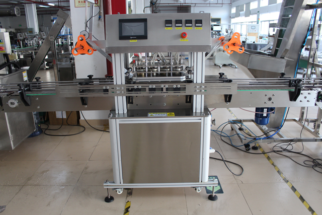 Stikla burku aizzīmogošanas mašīna (3).JPG