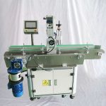 Automātiska kosmētiskā lūpu balzama lūpu krāsas apakšējās uzlīmes marķēšanas mašīna