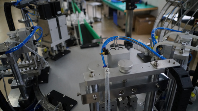 rotācijas pildviela capper.jpg