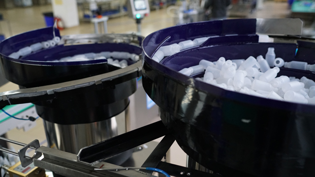 pudeļu padevējs.jpg