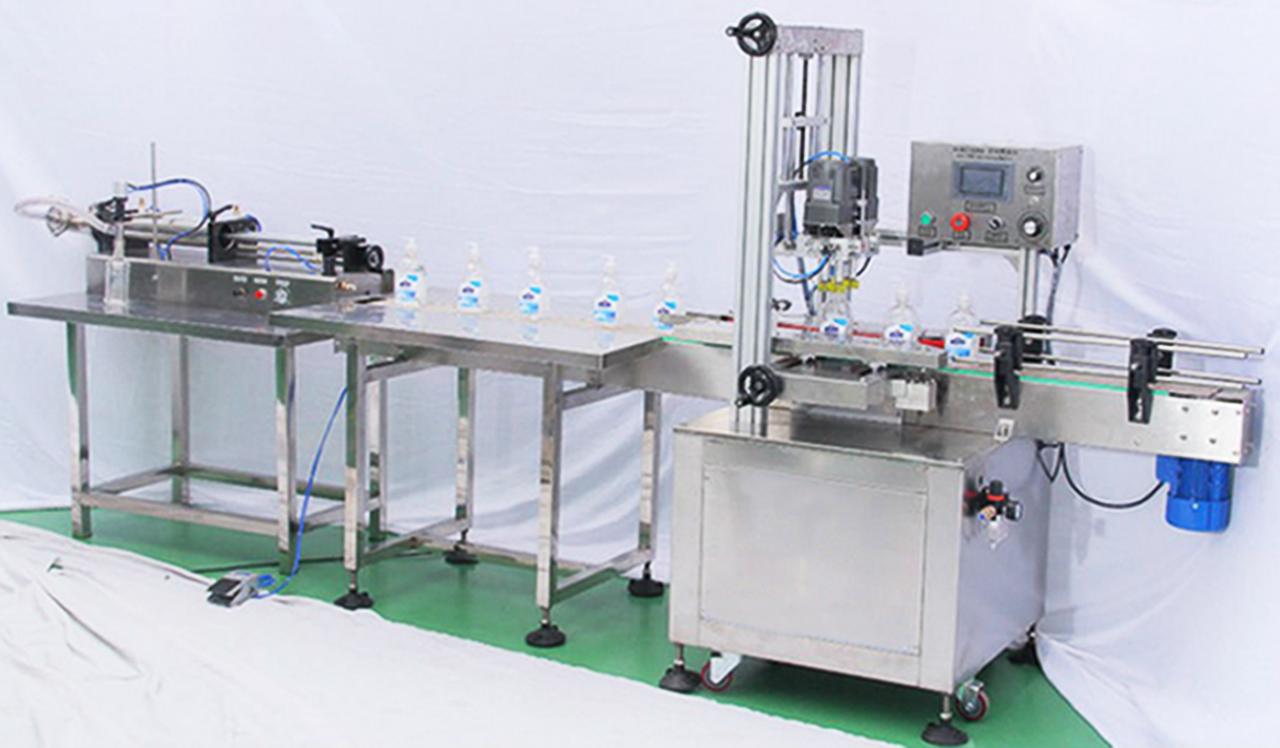 automatic screw capping machine inline skrūvju vāciņu mašīna.jpg