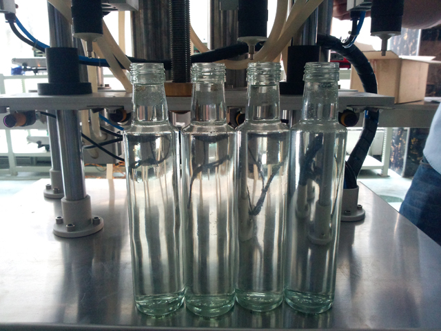 perfume bottles for overflow filling pildījuma smaržas.jpg