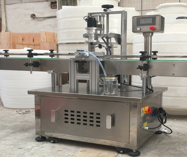 automātiskais capper.jpg