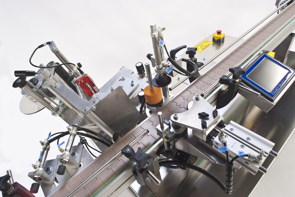 round bottle labeler equipment apaļo pudeļu marķēšanas iekārtas.jpg