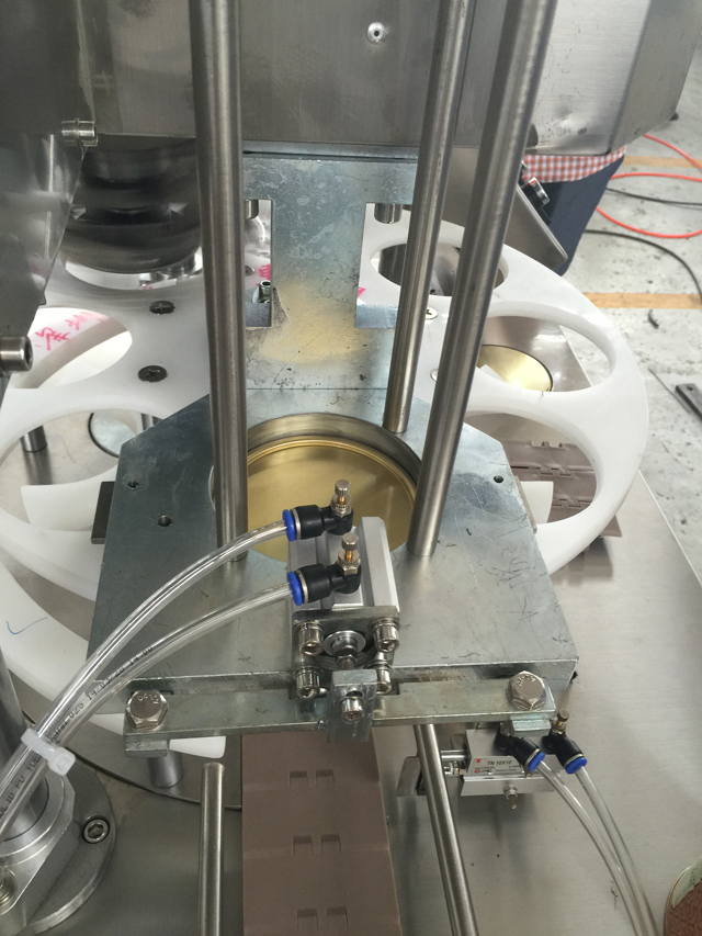 kārbu aizzīmogošanas mašīnas.jpg