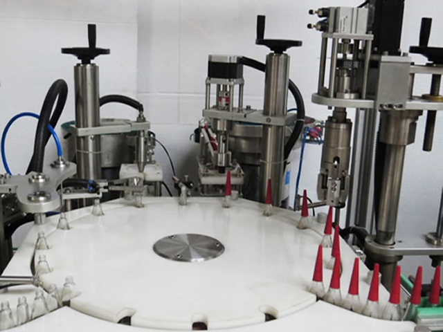 nagu lakas pildījums rotācijas vāciņš.jpg