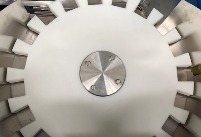 mainot rīku disku.jpg