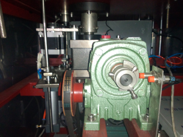 internal tubes filling sealing machine caurules pildītājs sealer semi automatic.jpg