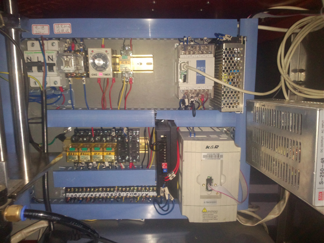 relays for filling sealing machines IEKŠpus alumīnija cauruļu pildīšanas blīvēšanas mašīnas.jpg