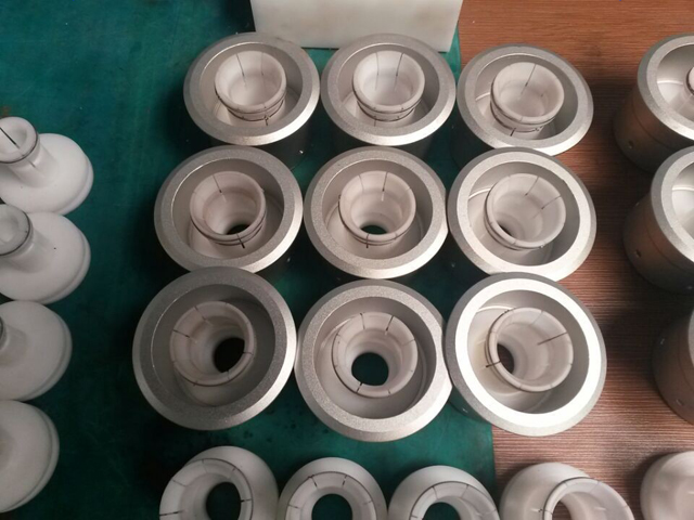 tūbiņu turētājs.jpg