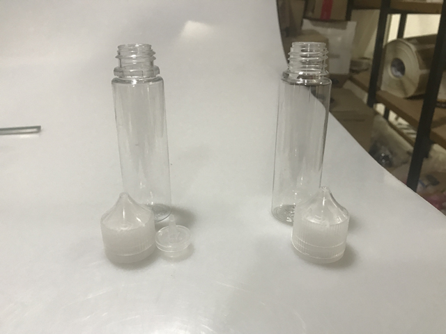 pudeles E cigārs.JPG