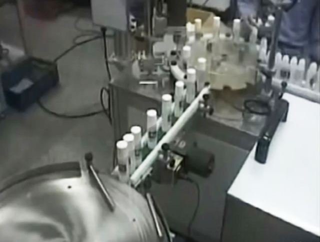 pildīšanas vāciņu mašīnas.jpg