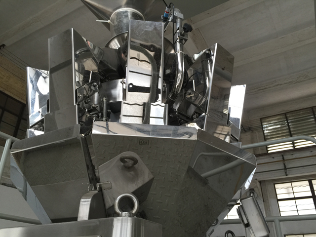 daudzgalva materiālu padevei.jpg