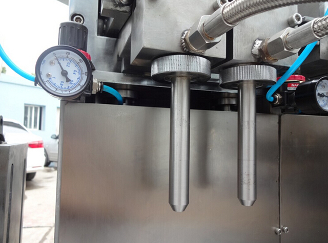 dubultās uzpildes sprauslas.jpg