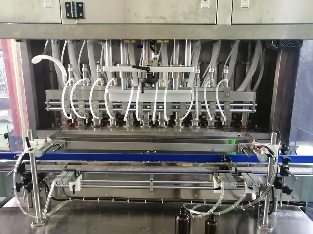 12 galvu pildīšanas mašīna ar maisīšanas sildītāju (4).jpg