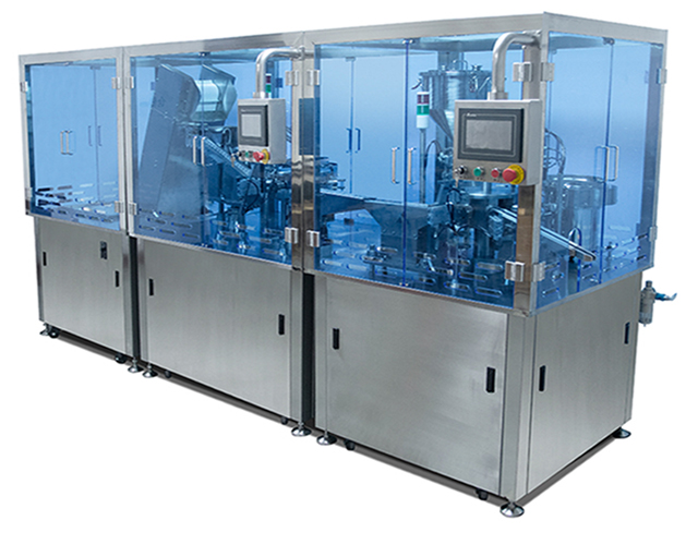 šļirču montāžas uzpildes līnija.jpg