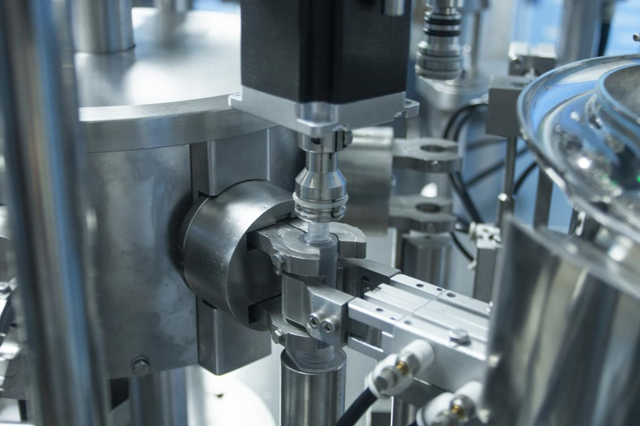 šļirču pildīšanas līnija (6).jpg