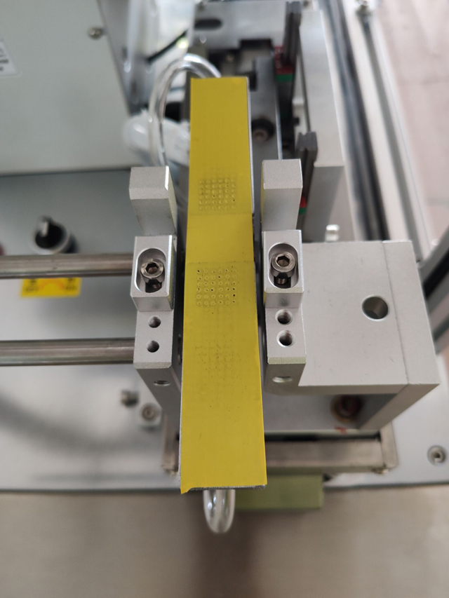 etiķetes drukas kabeļi vadu mašīnas detaļas (6).jpg