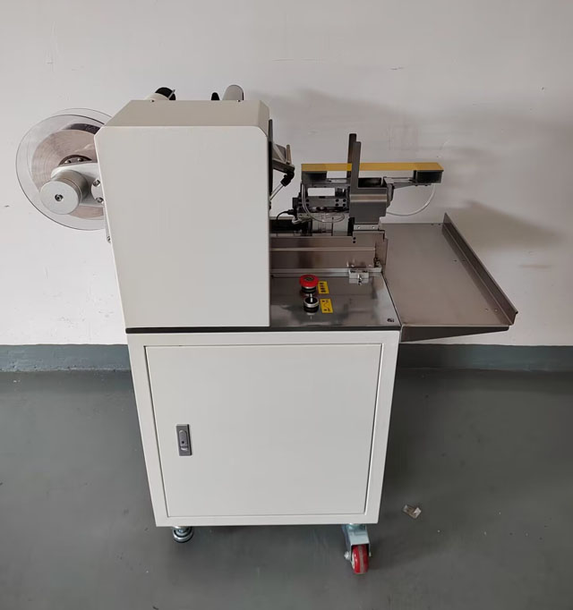 suņu barības iepakojuma marķētājs (5).jpg