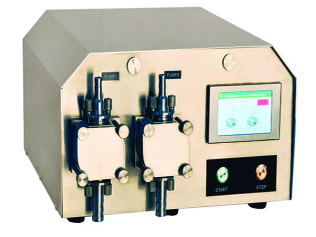 divu galvu sūkņu uzpildes aprīkojums.jpg