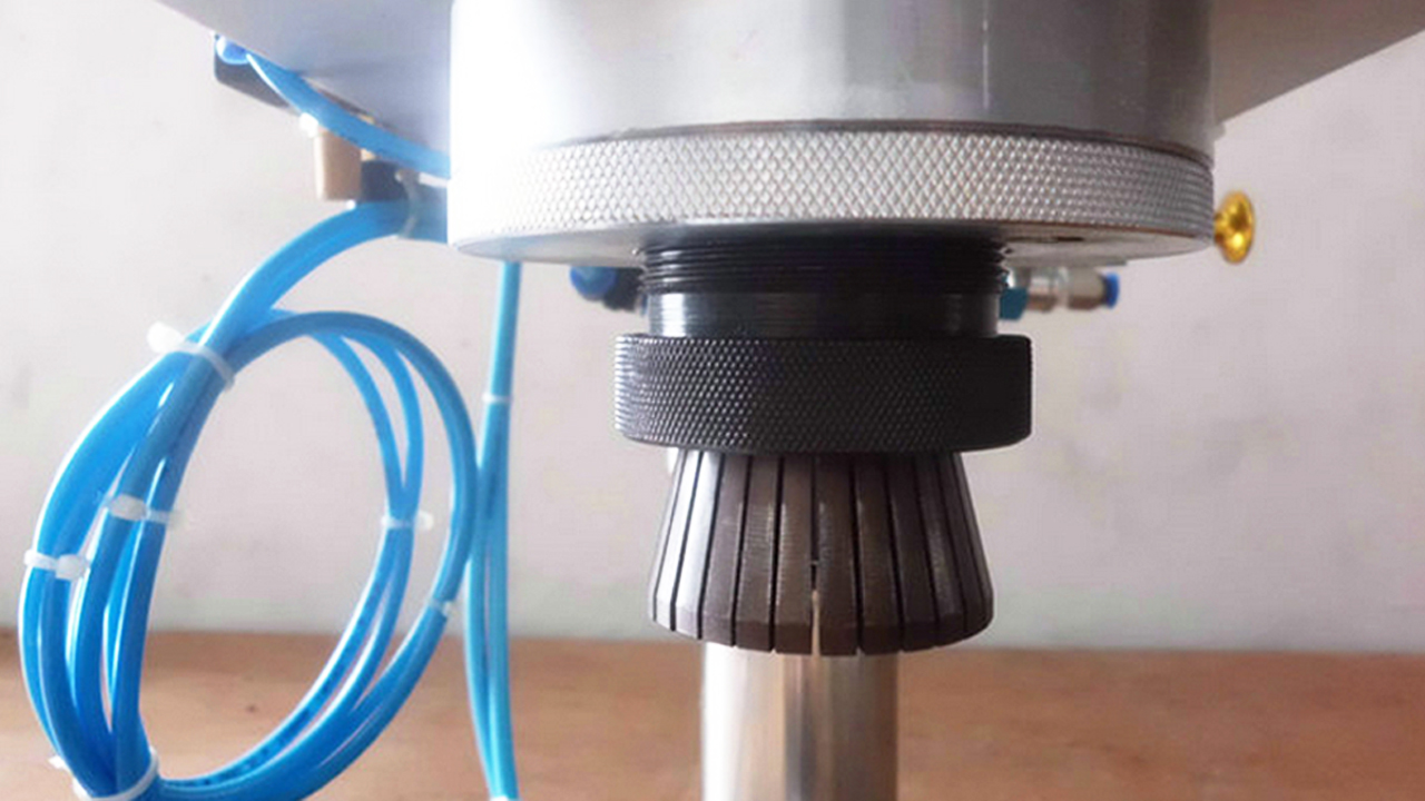 crimping head from pneumatic capping machines gofrēšanas galviņas.jpg