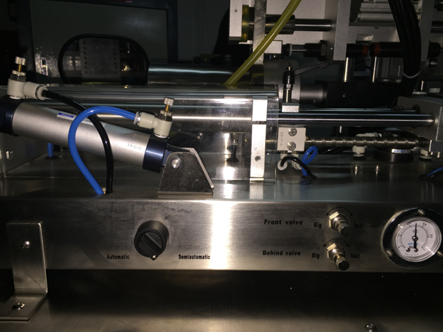 horizontal filling machine for filling process horizontālās pildīšanas mašīna caurulēm filler sealer.jpg