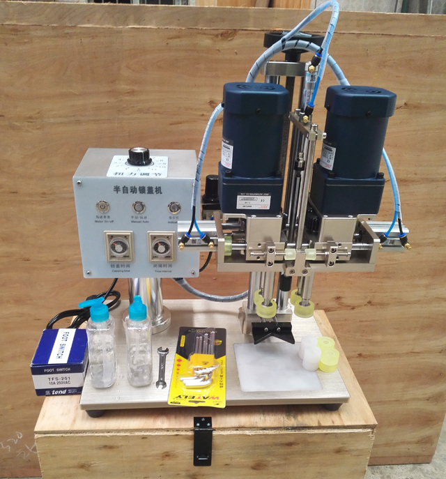 skrūvju aizdares mašīna.jpg