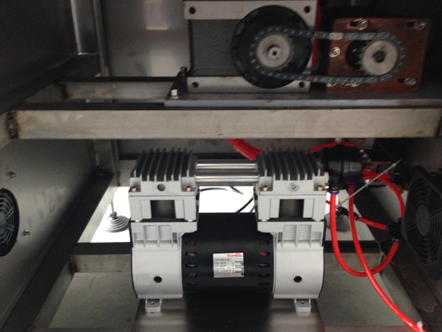 vacuum pump part from vacuum capping machine vakuumsūkņa tvertne.jpg